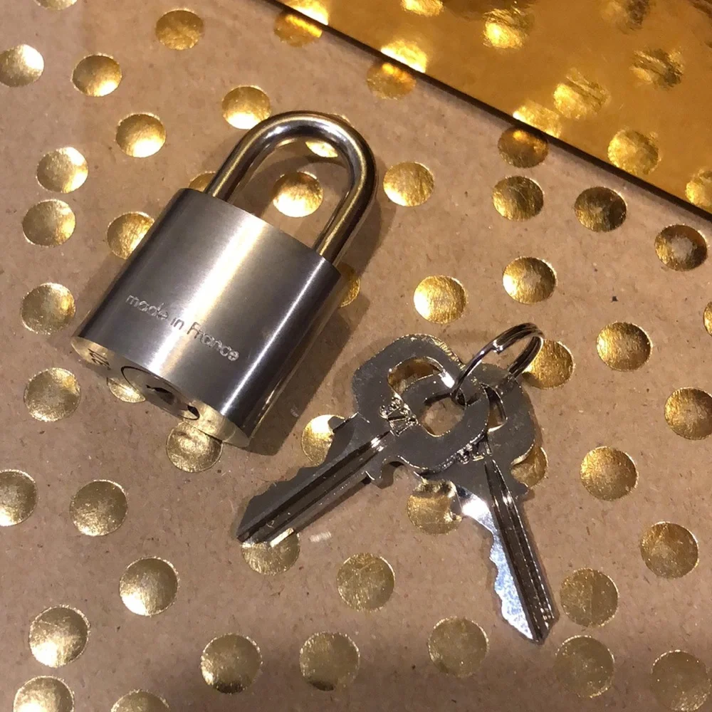 LOUIS VUITTON NIB Silver Lock 2-Key Brushed Palladium Made In France RARE #321